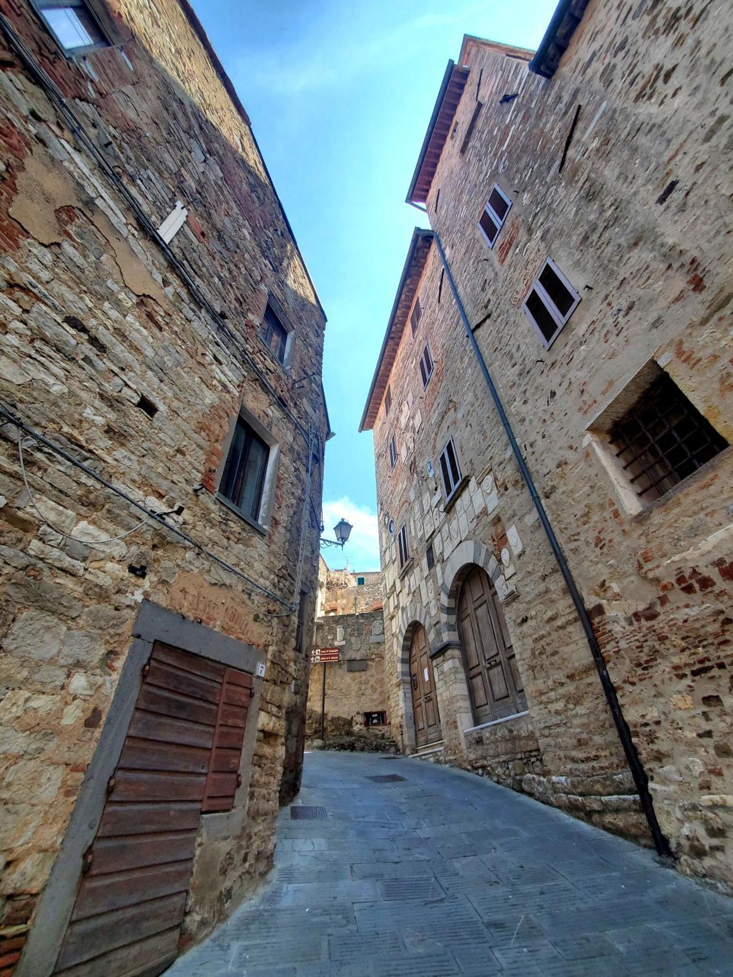 Casina Toscana, Cozy Studio In The Heart Of Campiglia Marittima With Free Wi-Fi Exterior photo